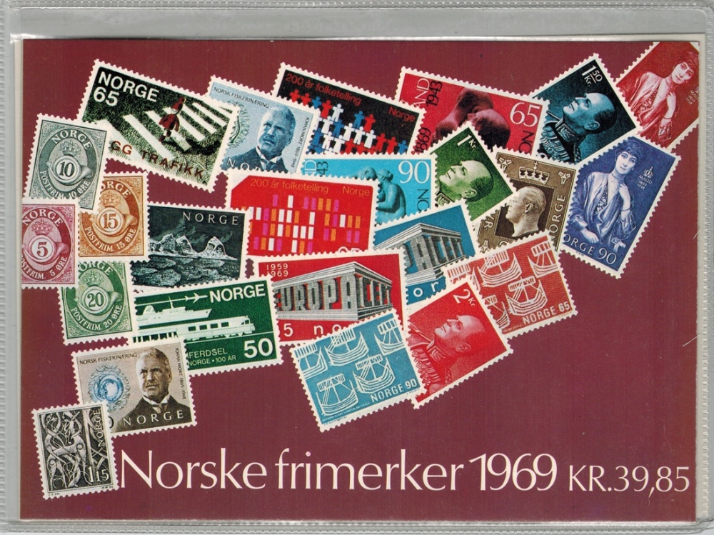 Med postfriske frimerker, hele året komplett. Dette er første årgang i Postens serie med Årssett. 
