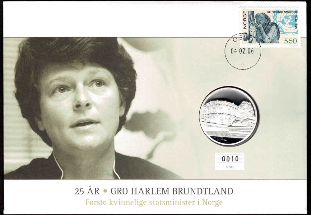 Medalje: Medalje i proof, med motiv av Stortinget på advers.
Frimerker: Frimerke utgitt 1995, i anledning FN's 50-års jubileum.
Stempel: Oslo, 04.02.2006, Gro ble 25 år tidligere offisielt ble innsatt som statsminister.
Opplag: 9.000 // Bakark medfølger