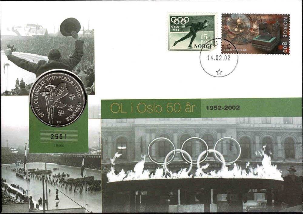 Mynt: Oslodaleren godkjent av IOC og Oslo by og preget ved DKM. 
Frimerker: Et OL frimerke fra 1952 (pålydende 15 øre) og et frimerke av Oslo by,utgitt til Oslo's 1000-års jubileum. Stempel: Poststemplet i Oslo 2002. Opplag: 8.000 Stk. // Bakark medfølger