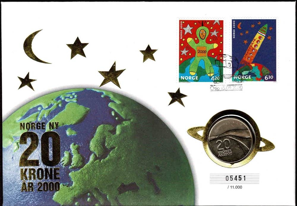 Mynt: 20 krone 2000 (Millennium), med Kong Harald V's portrett. 
Frimerker: Millenniumsfrimerker med motiver fra en nasjonal tegnekonkurranse for barn.
Stempel: Offisielt førstedagsstemplet i Oslo 15.09.2000. 
Opplag: 11.000 Stk. // Bakark medfølger